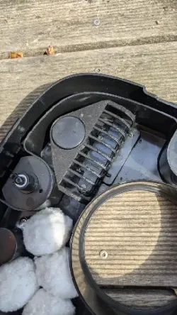 pool robot Aiper Scuba SE Filterballs separation