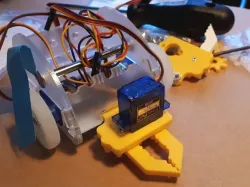 Ring:Bit Car claw / chňapák pro Ring:Bit Car