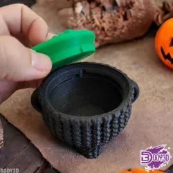 Crocheted Cauldron & Keychain