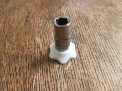 Finger Knob 1/4" Socket Wrench