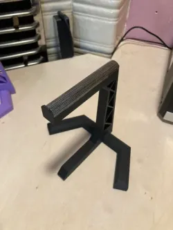 Stand alone spool holder (Spooly)