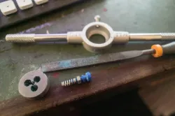 Titan M4 Thumb screw