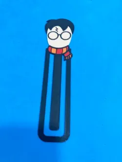 Harry Potter Bookmark with scarf / Marcapaginas Harry Potter con bufanda