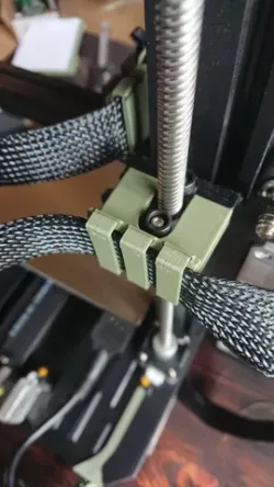 Ribbon Cable Mount w Clips