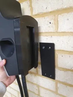 Tesla Wall connector Gen 3, Quick release wall bracket