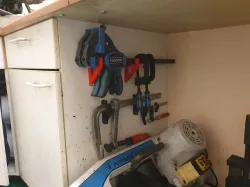 Wood clamp stowage hooks