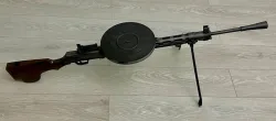 DP 28 machine gun replica 
