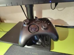 HORI switch pad Stand