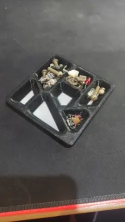 Screw Organizer