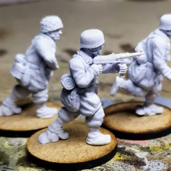 28mm German Fallschirmjager mixed weapons Team 1