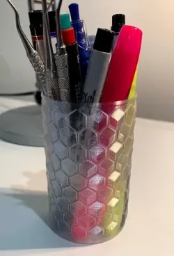 Cube faced cup