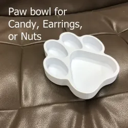Paw bolw for small things like nuts, candy or earrings.