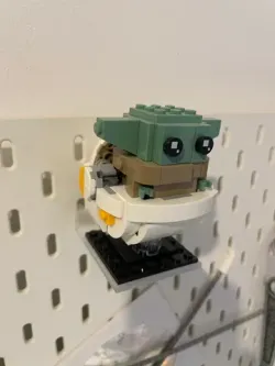 Display shelf for LEGO brickheadz for IKEA SKADIS.
