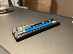 Gridfinity 2 pens holder (4x1)