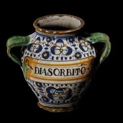 Apothecary vase for rowanberry confection