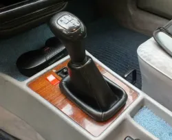 Auto to manual shifter boot adapter suitable for w201