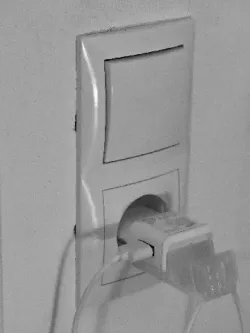 Socket charging station for a smartphone (Samsung)