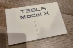 Tesla Model X center console divider