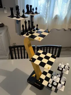 Tri-dimensional Star Trek Chess
