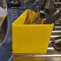 Triangle Cutlery Drainer