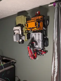Lego Unimog and Land Rover Defender Wall Mount Bracket (8110, 42110)