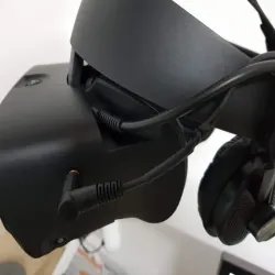 Oculus Rift S Behringer HPX4000 Headphone Holder