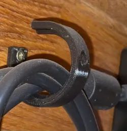 Ring cable holder
