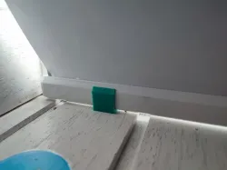 Blind/Rollo Clip