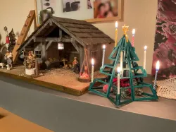 Pluggable christmas tree