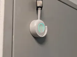 Wall holder for HomeWizard Wi-Fi P1 Meter