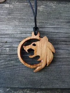 wolf necklase