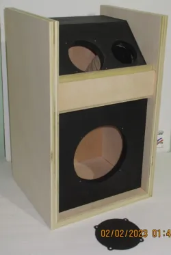 Speaker 6 in. - Similar to Bose 302