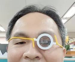 Google Cardboard eyeloupe