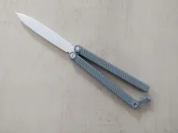Butterfly Knife / Balisong Toy (No Hardware Needed) remixed training blade