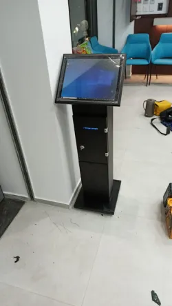 Alawneh-kiosk or queue system
