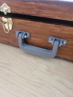 Case handle