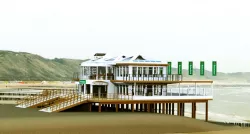 Beach Pavilion "t Peal Oot"