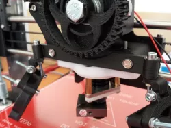 Fan mounting bracket