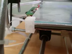 Huxley Glass Clip.