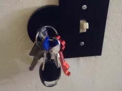 Magnetic heart light switch key mount