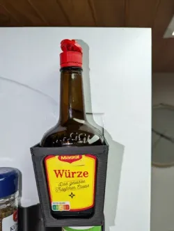 Maggi Holder