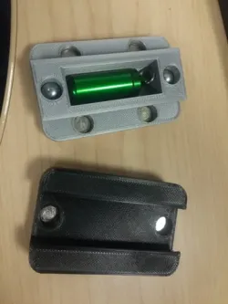Magnetic puzzle box geocache