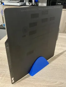Minmalistic buildplate stand