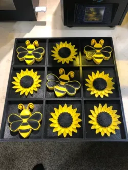 Bee / Sunflower Large Tic Tac Toe Game