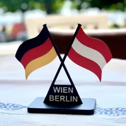 Fahnen Freundschaft Wien Berlin