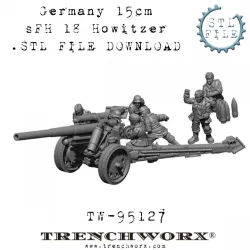 German 15cm sFH 18 Howitzer and Crew