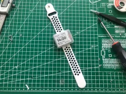 qpaper: LILYGO T-Wrist E-Paper ESP32 Development Board Smartwatch Shell
