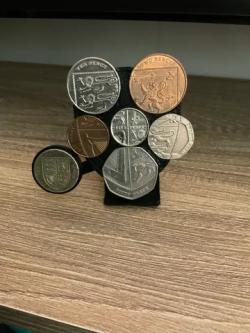 Royal Shield British Coin Display Holder - Numismatic Set For UK Coin Collectors, 50p