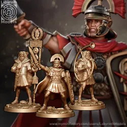 Aquila Legion Officers - 32mm scale