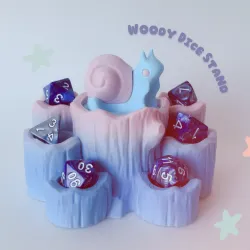Woody Dice Stand